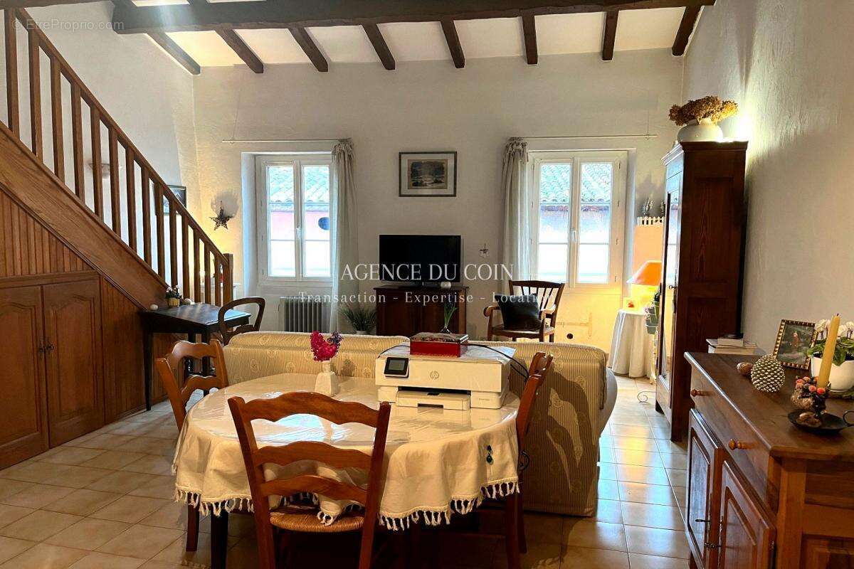 Appartement à TRANS-EN-PROVENCE