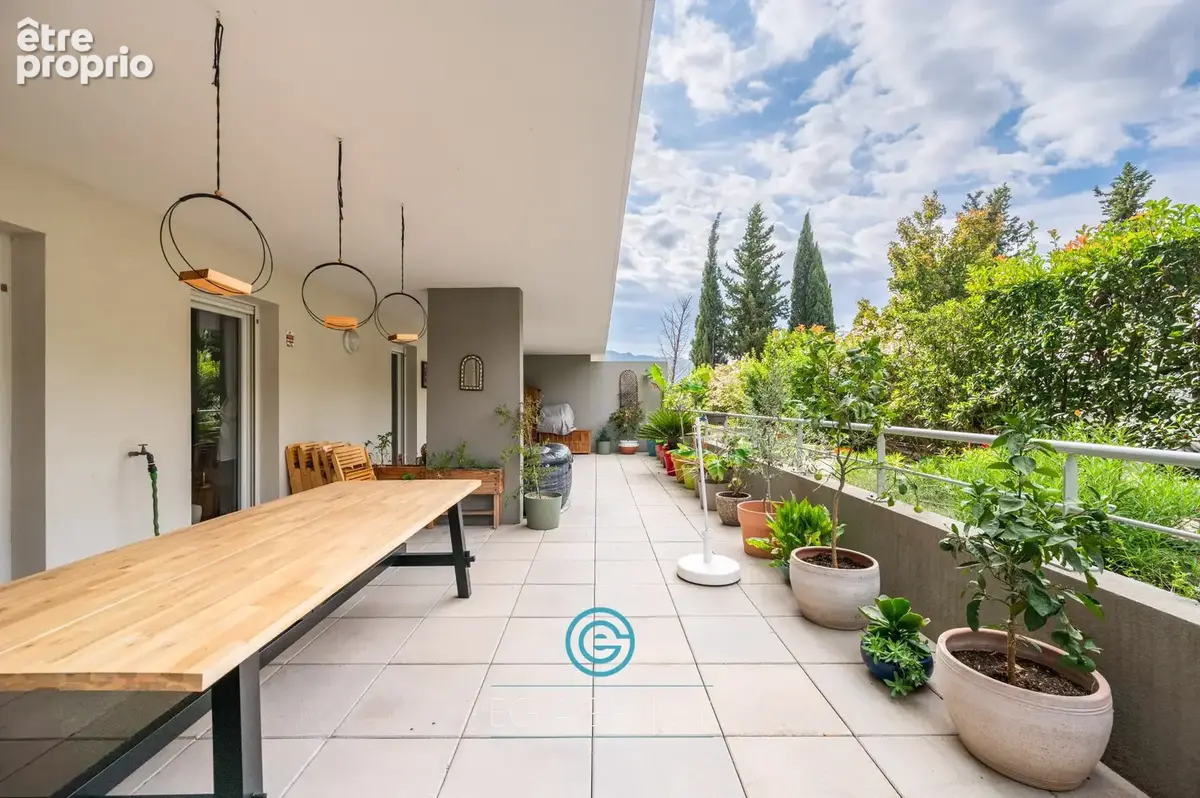 Appartement à MARSEILLE-12E