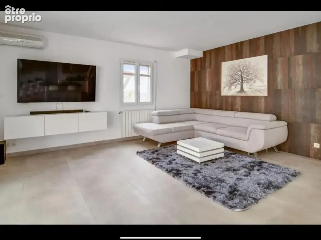 Côté Gigean : maison de plain-pied avec 4 chambres, piscine et garage. - photo 3