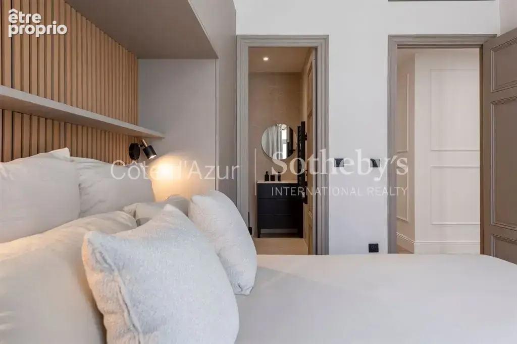 Appartement rénové de 89 m² dans l'immeuble du Negresco à Nice - photo 8
