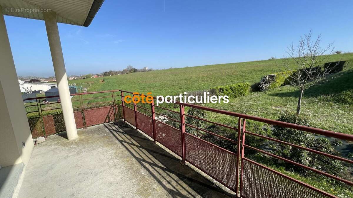 Appartement à MONTECH