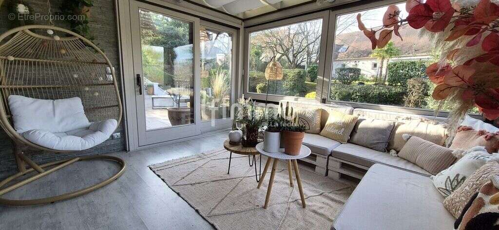 Propriété moderne & lumineuse avec piscine à Jablines - photo 7