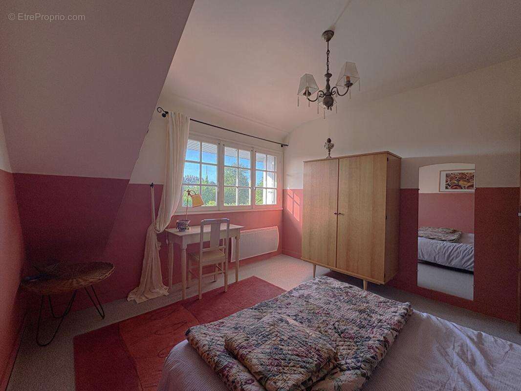 A vendre RIEC SUR BELON (29340) Maison 10 pièces 7 chambres 183 m2 - photo 6