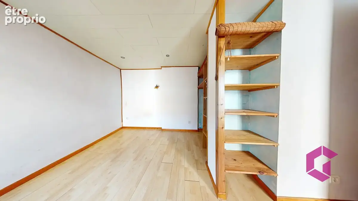 Issoire centre Maison 56M2 Type T2 - photo 4