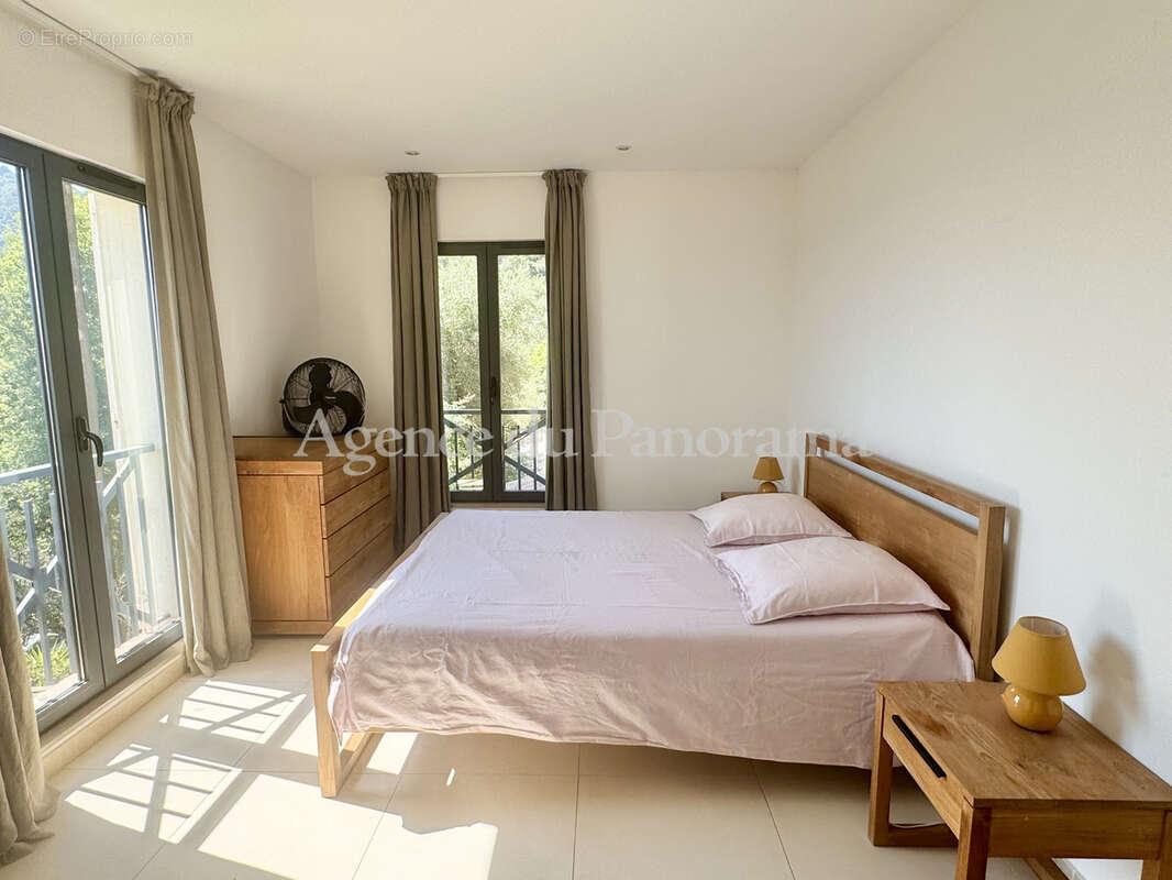 Sublime villa contemporaine avec une vue panoramique au grand calme - photo 17