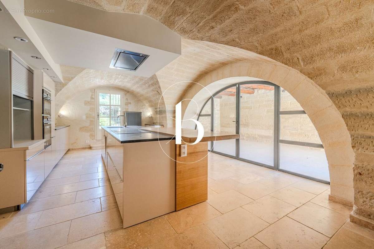 Maison à UZES