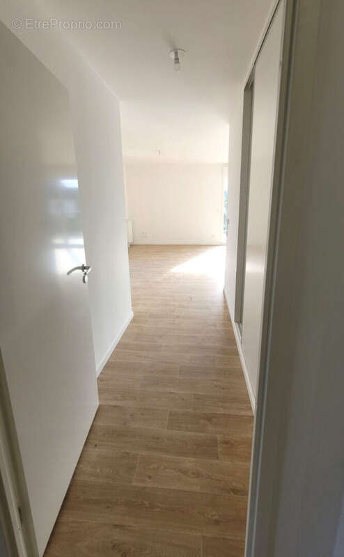 Appartement à CORMELLES-LE-ROYAL