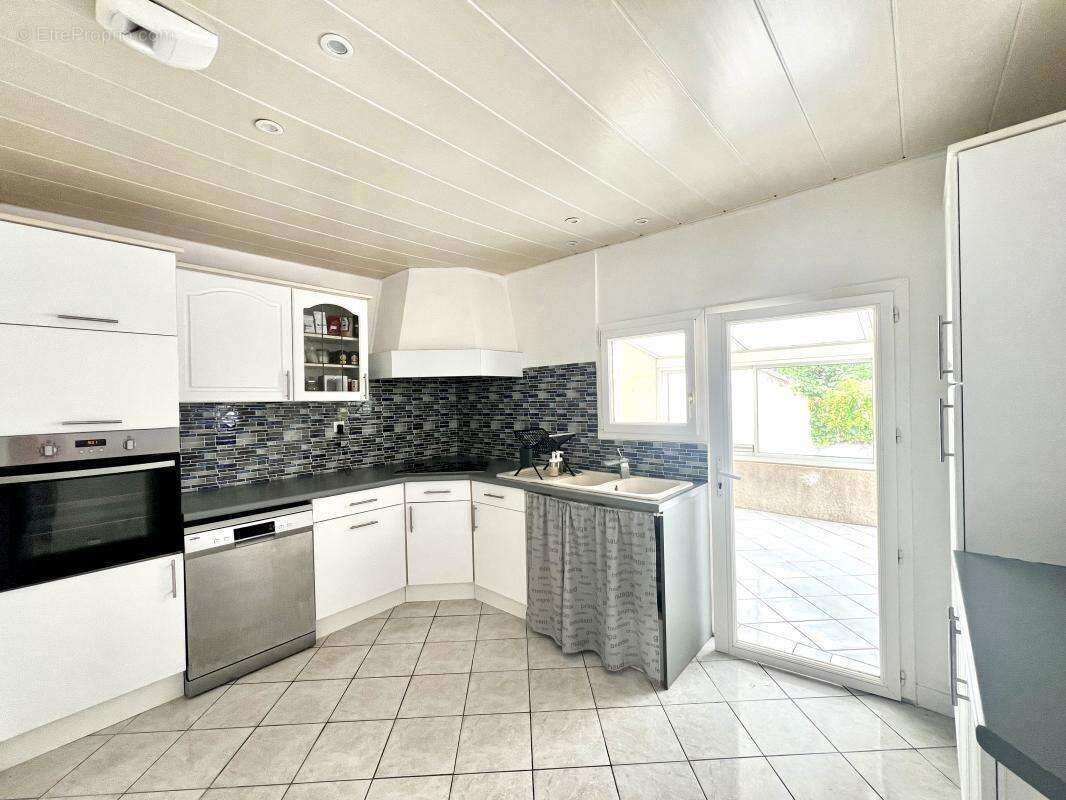 Maison à SAINTE-HELENE