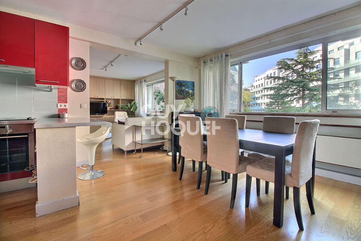 Appartement à PARIS-9E