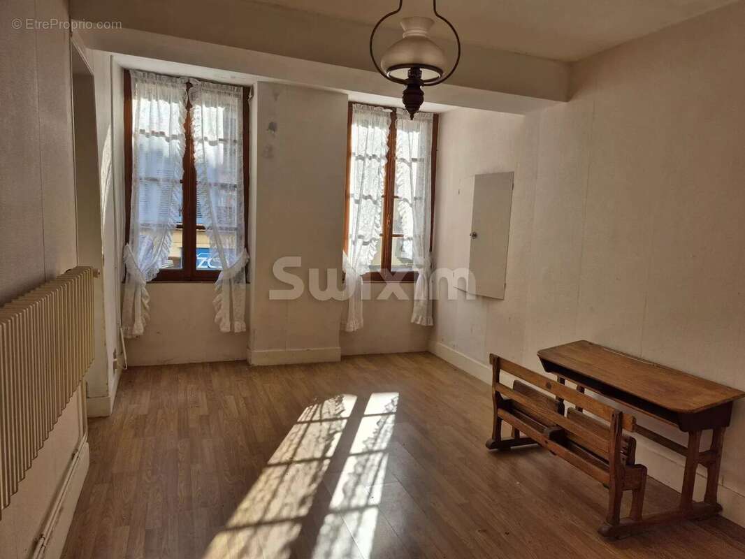 Appartement à LORMES