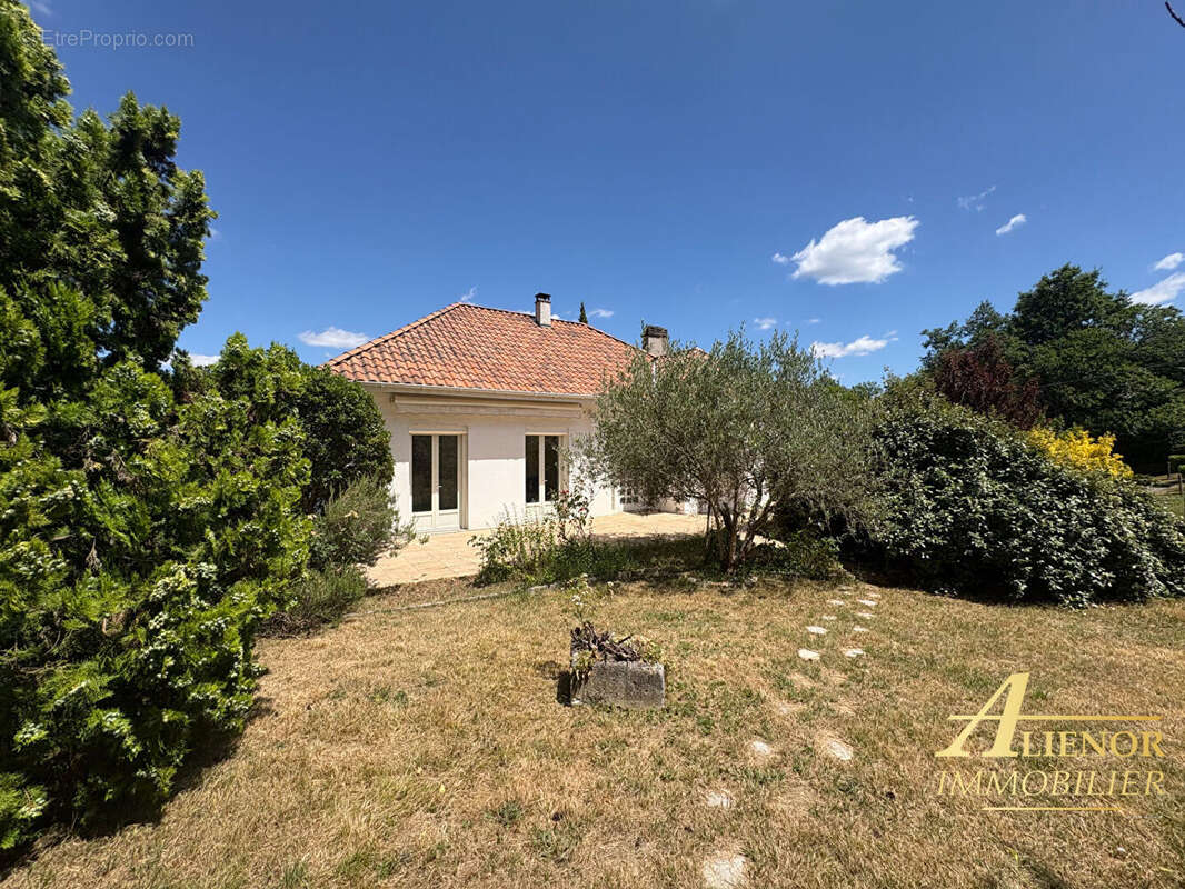 Maison à CHANCELADE