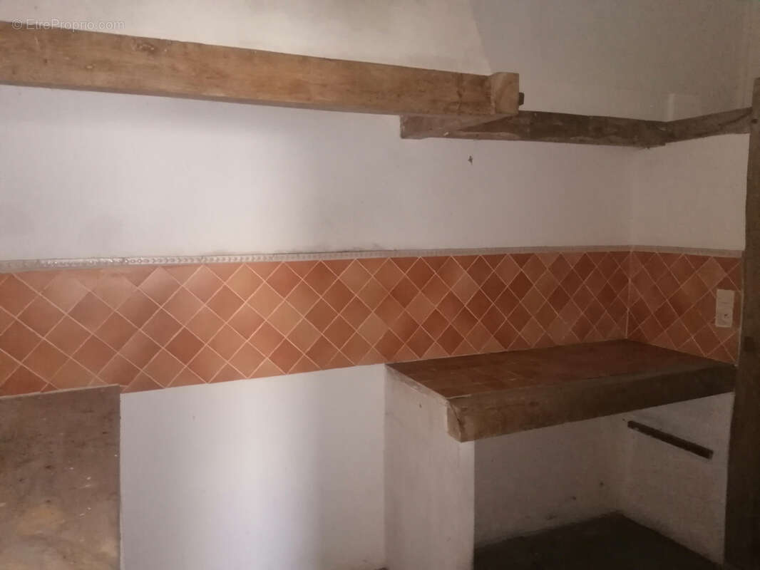 Maison à VILLEBOIS-LAVALETTE