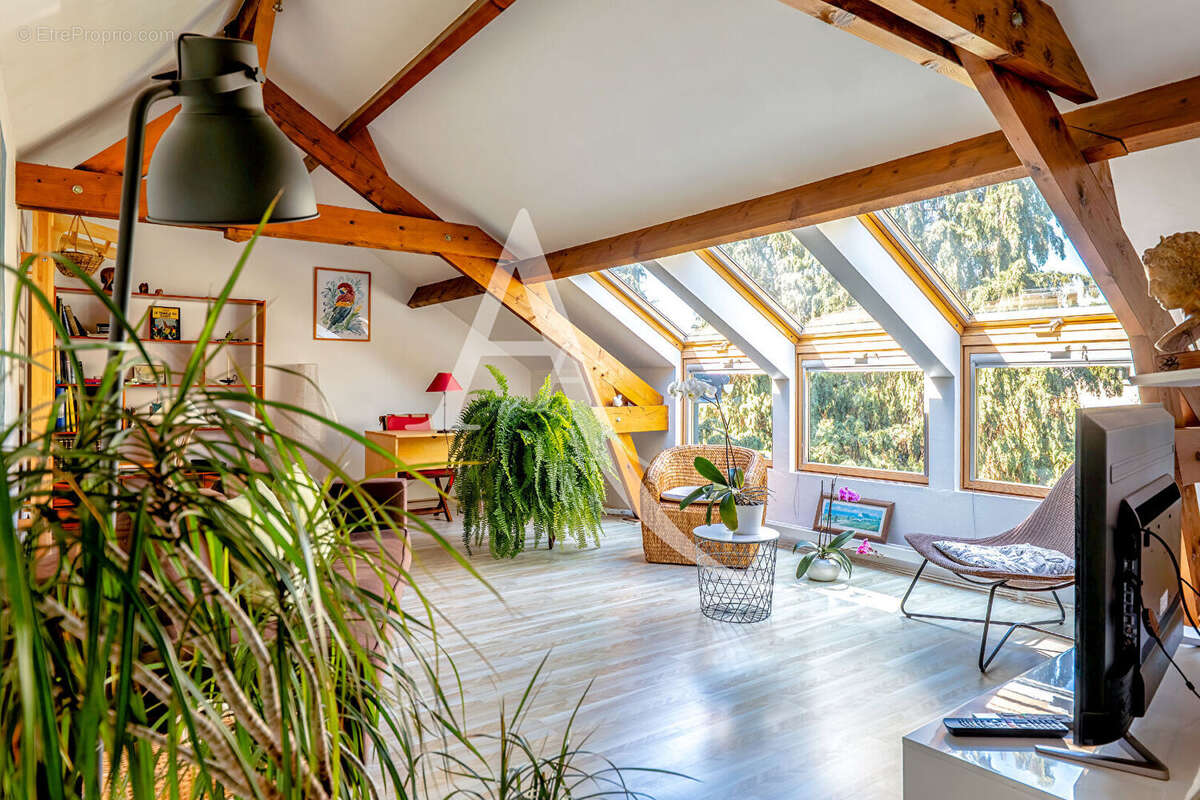 Maison à LIMEIL-BREVANNES