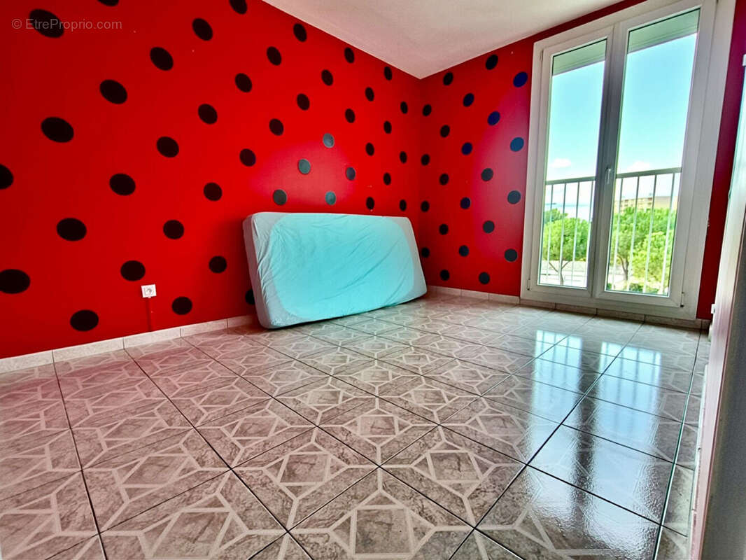 Appartement à MARSEILLE-11E