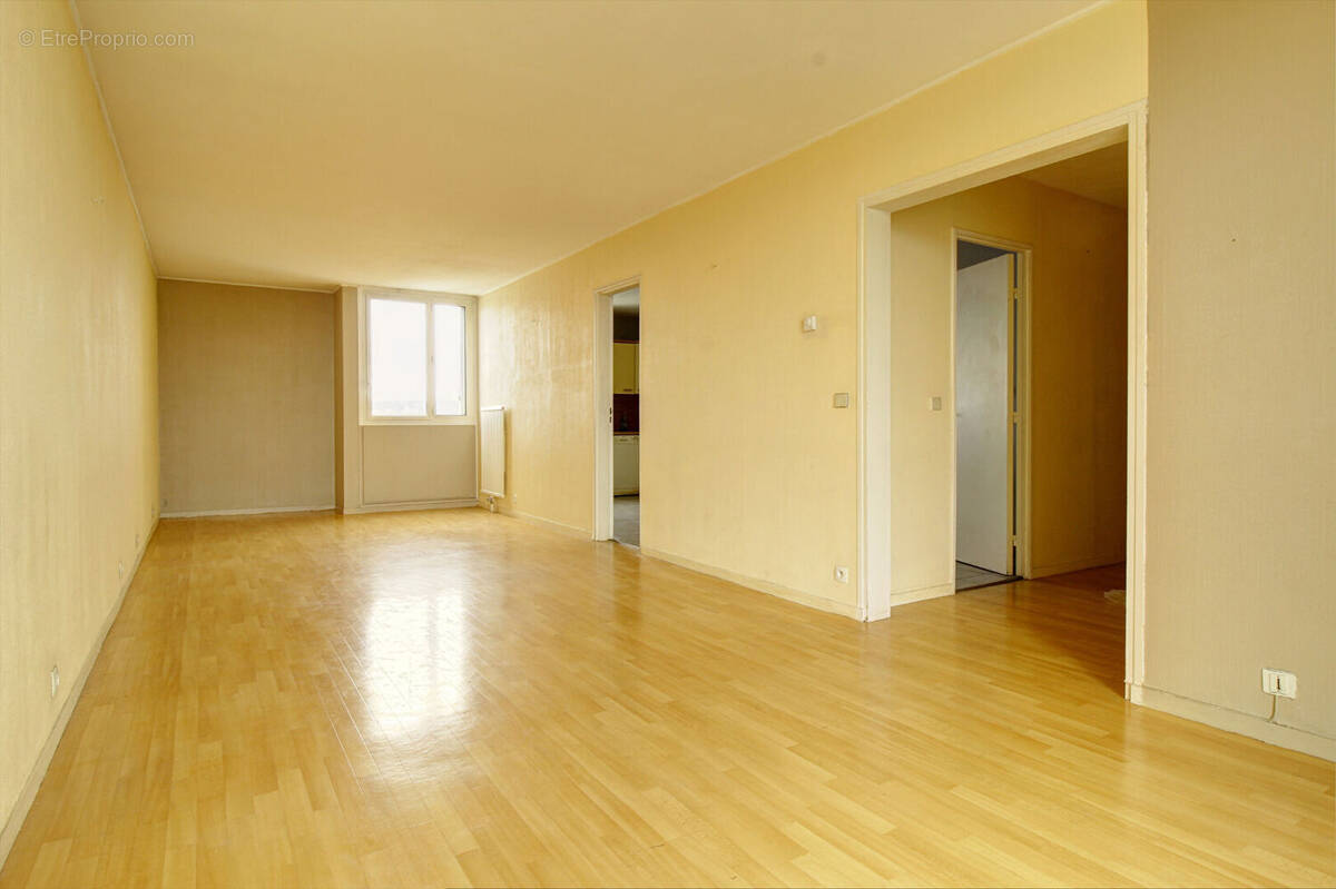 Appartement à SARTROUVILLE