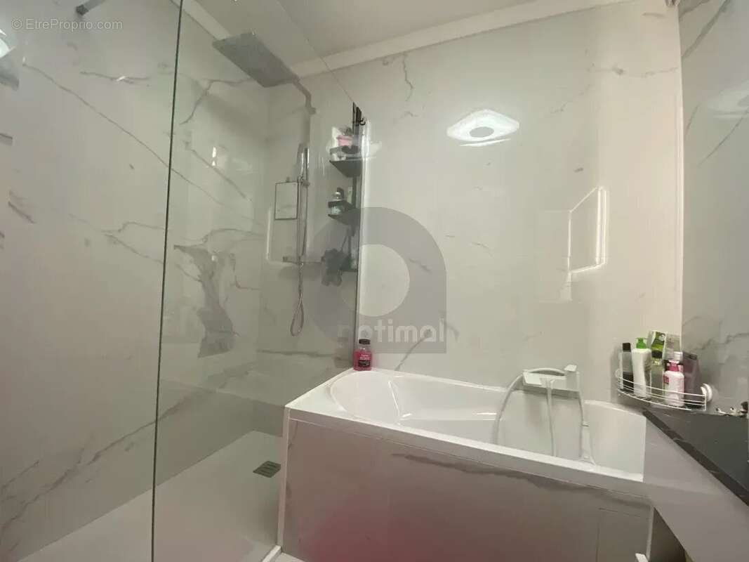 Appartement à ROQUEBRUNE-CAP-MARTIN