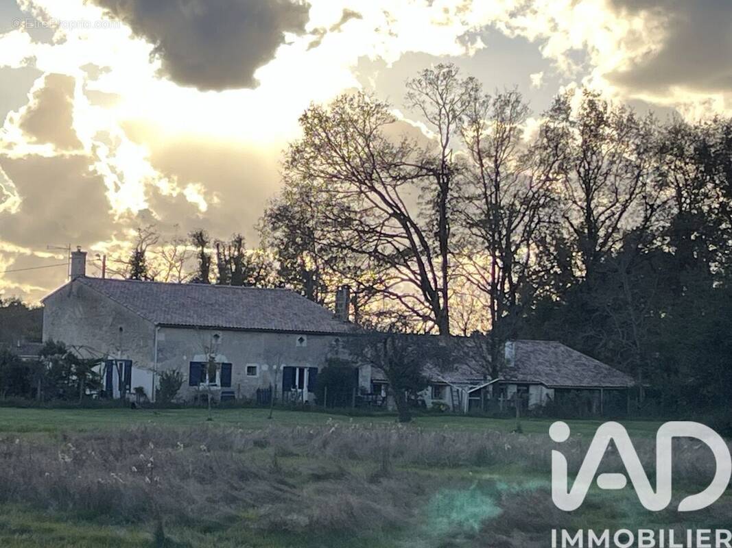 Photo 1 - Maison à VENSAC