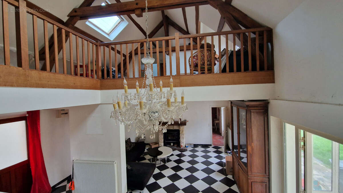 JOUY centre - Maison ancienne de135 m² - photo 5
