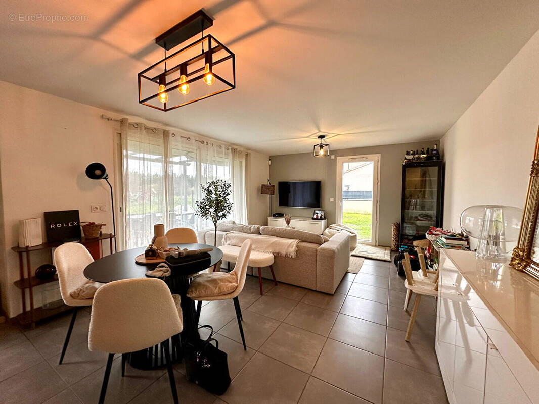 Appartement à TOURNON-SUR-RHONE