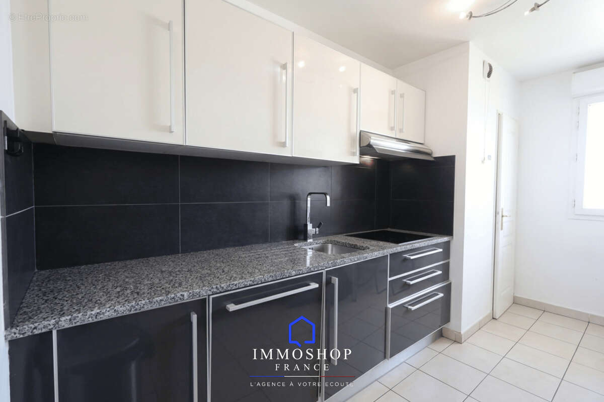 Appartement à MARSEILLE-8E