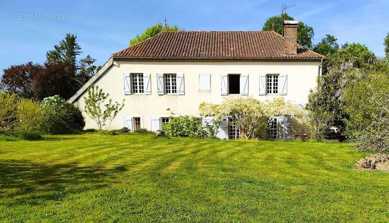 Maison à AIRE-SUR-L'ADOUR