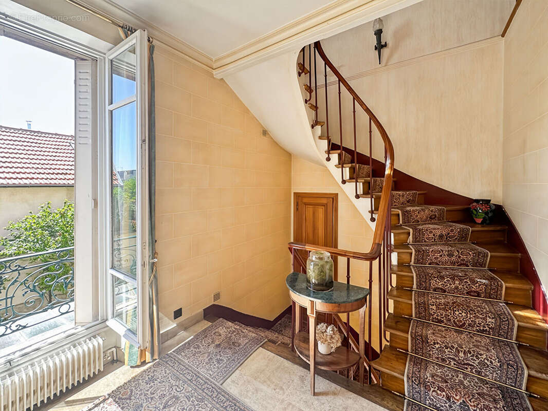 Maison à ROSNY-SOUS-BOIS
