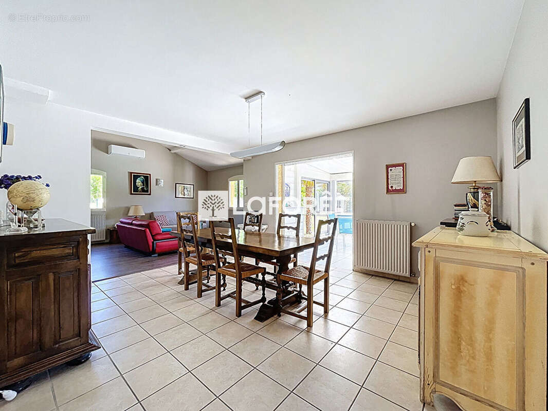 Maison à MONTMERLE-SUR-SAONE