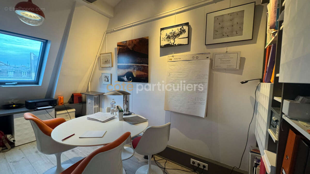 Appartement à PARIS-8E