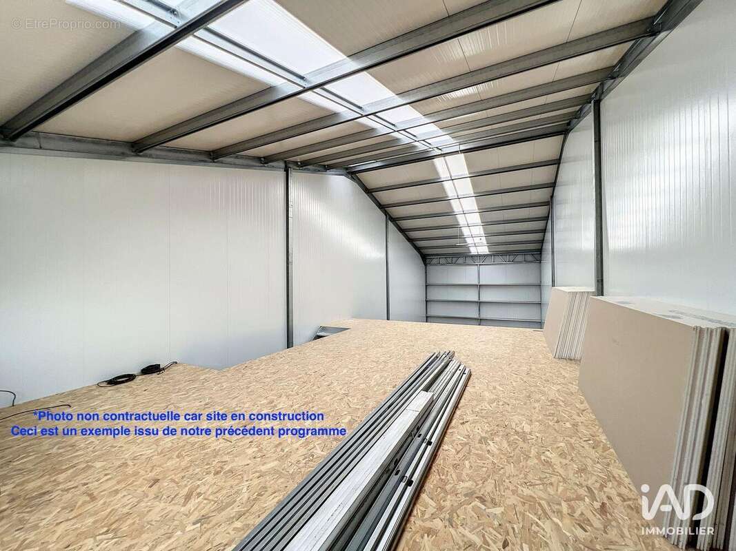 Photo 6 - Commerce à CHEVRY-COSSIGNY