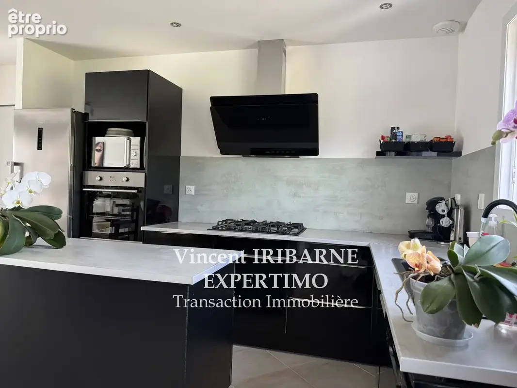 Maison de Plain-Pied, 3 Chambres, Garage et Jardin - photo 8