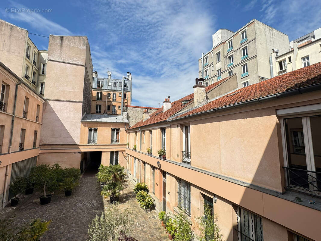 Appartement à PARIS-20E