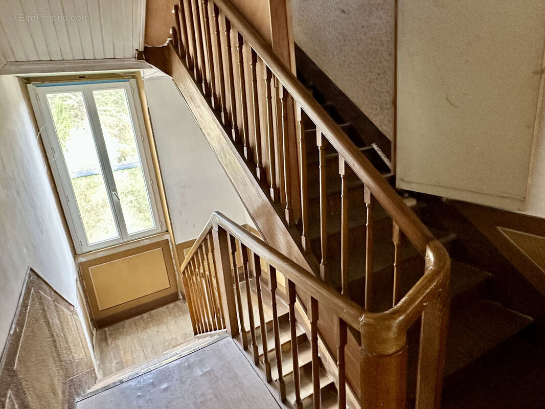 Maison à BLAYE-LES-MINES