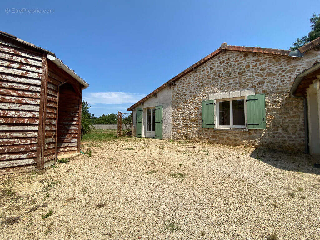 Maison à VIVONNE