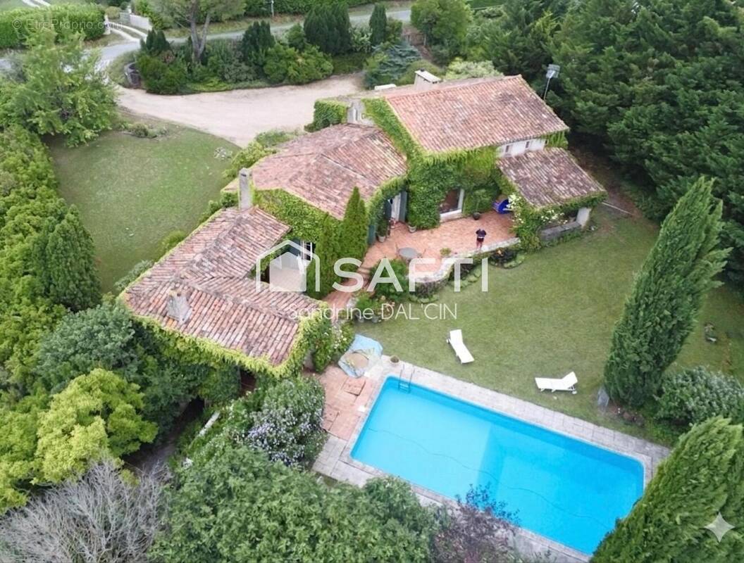 Photo 1 - Maison à CASTRES