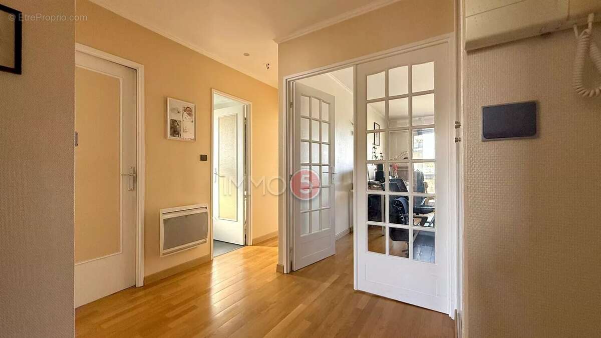 Appartement à LE RAINCY