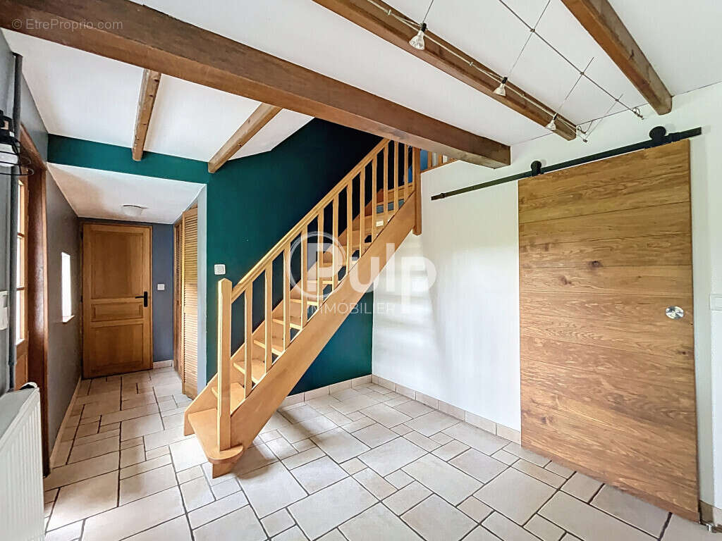 Maison à BEUVRY-LA-FORET