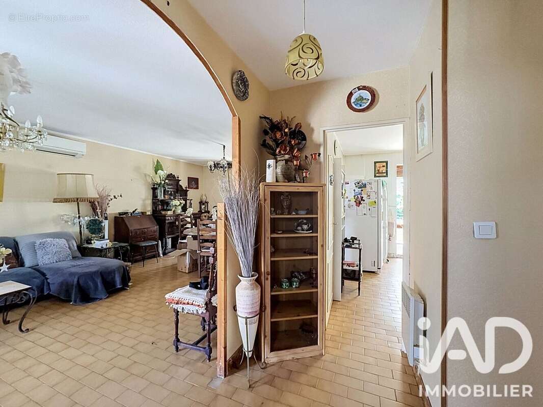 Maison 88 m² à Le Muy  - photo 5