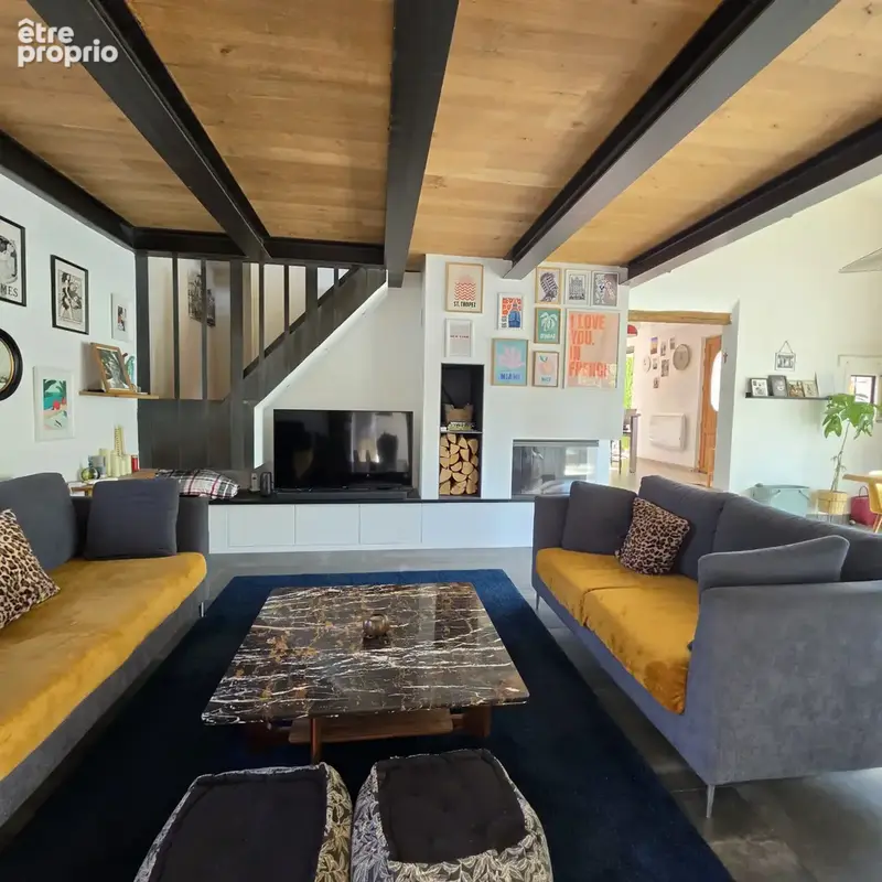 Villa rénovée design avec piscine - photo 7