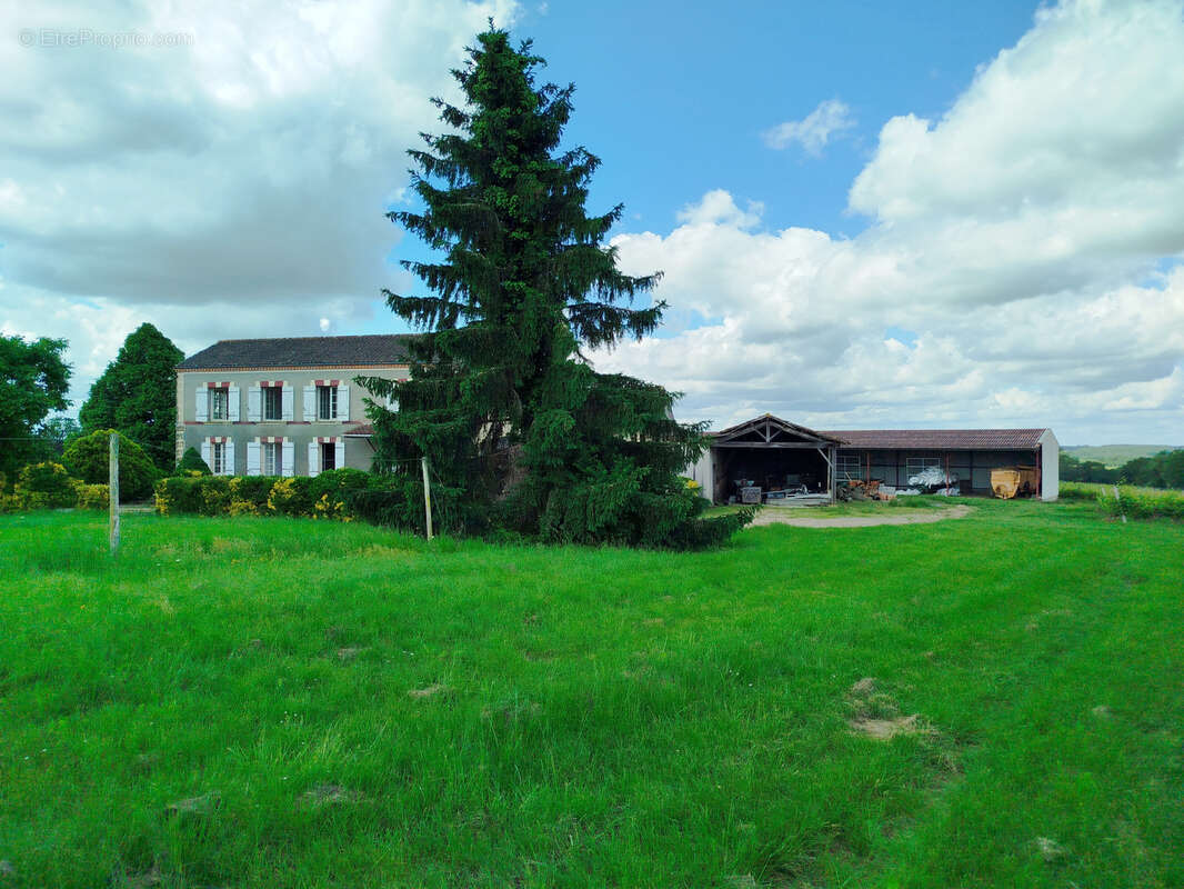 Maison à CAPLONG