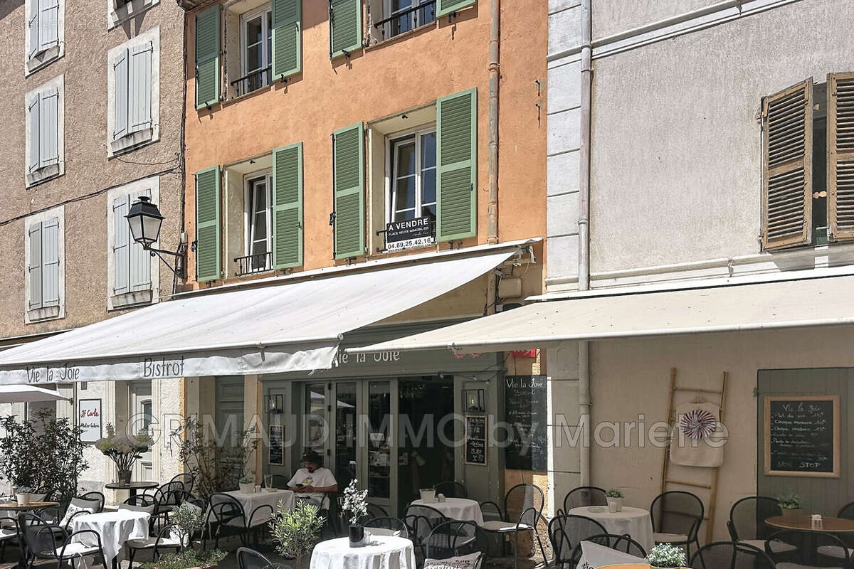 Maison 96 m² à La Garde-Freinet  - photo 2