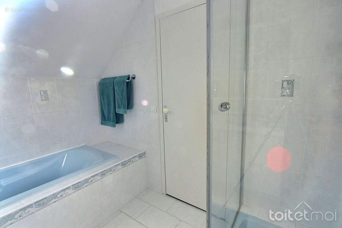 Maison à MAGNY-LES-HAMEAUX