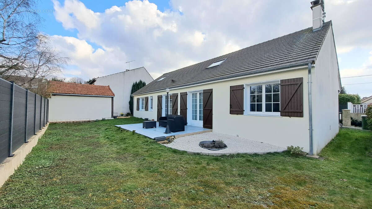 Maison à CHAUMONTEL
