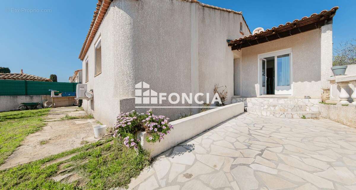 Maison à LA FARE-LES-OLIVIERS