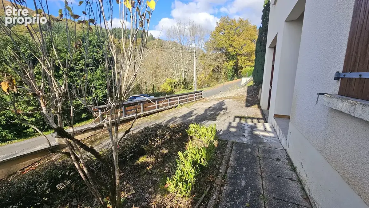 Maison - garage - terrain - photo 5