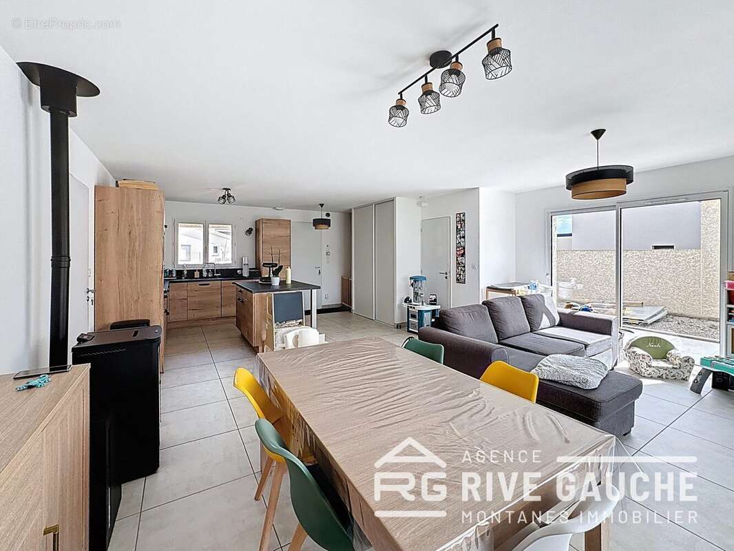 Maison à ROUSSILLON