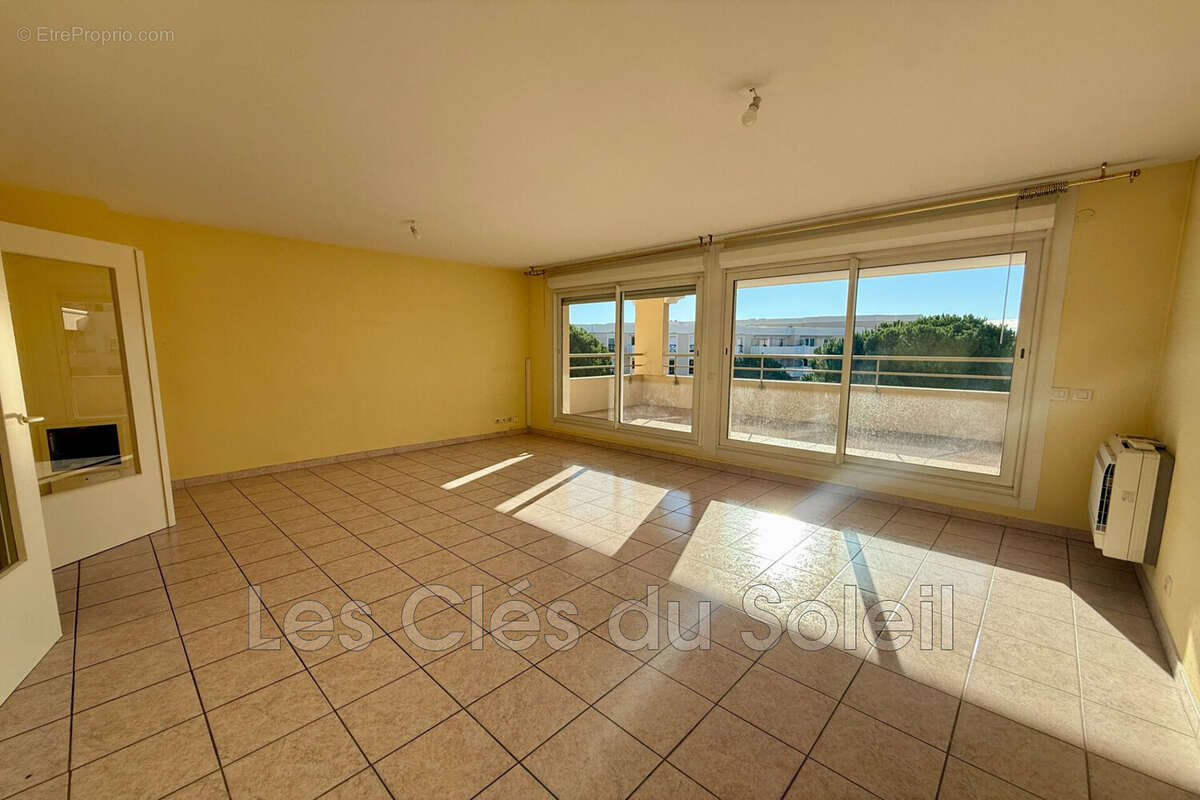 Appartement à HYERES