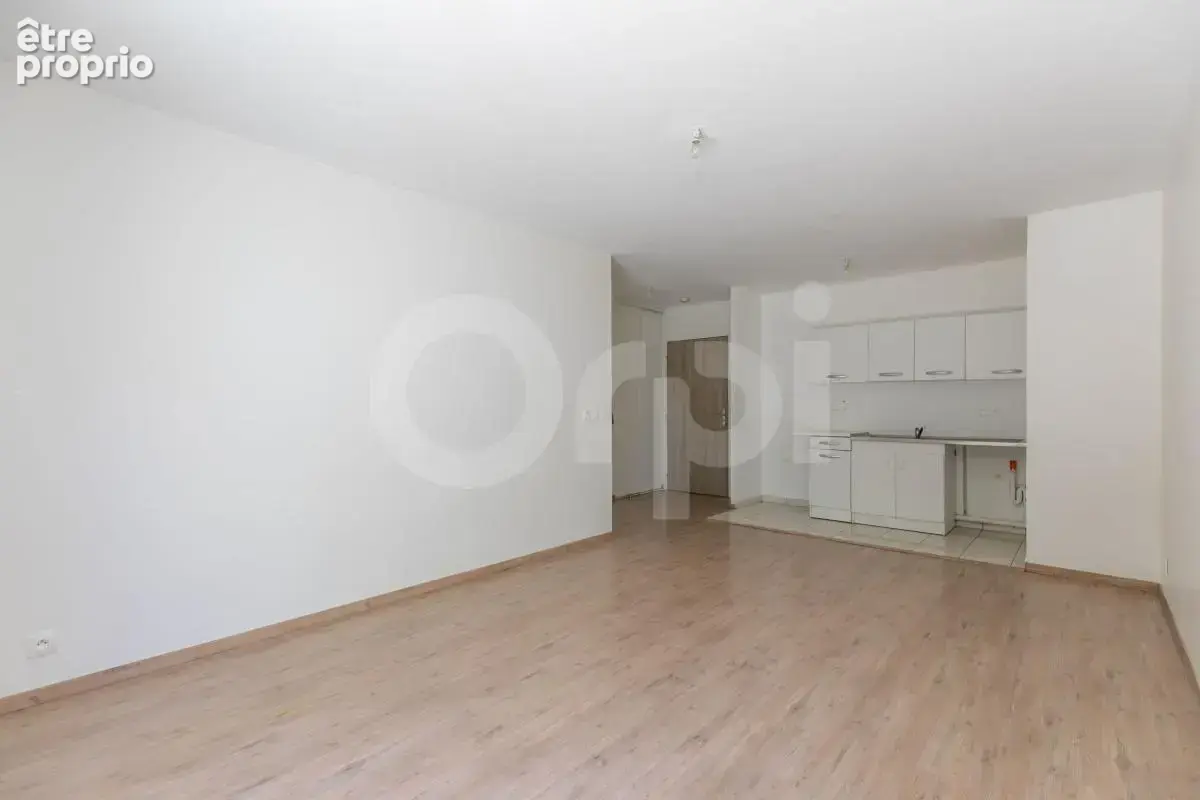 Appartement À Vendre - photo 2