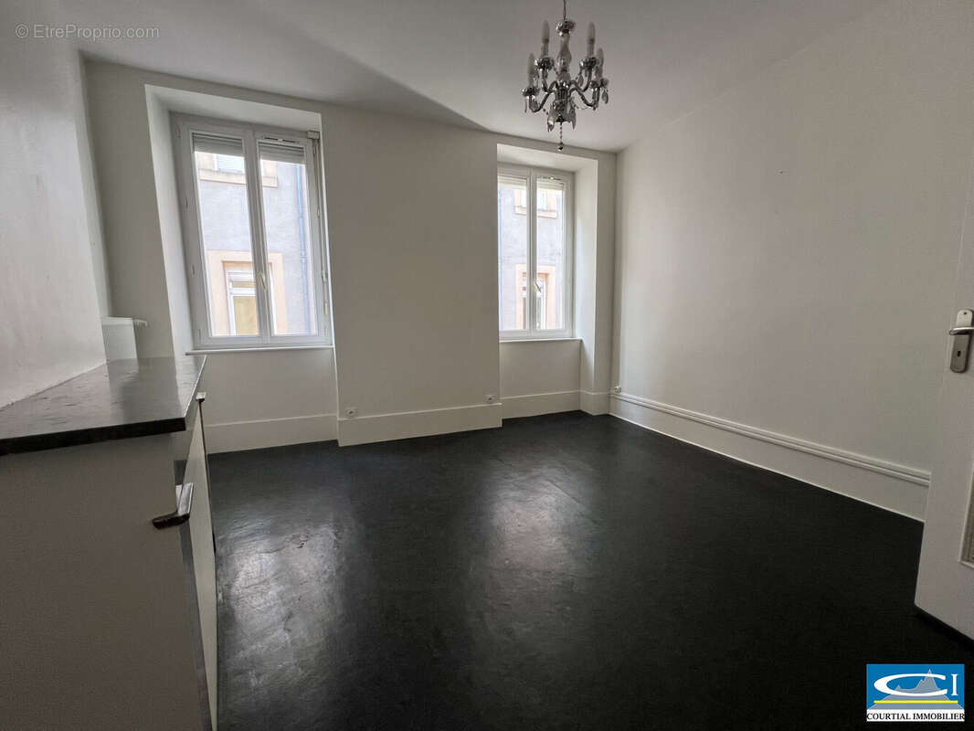 Appartement à TOURNON-SUR-RHONE