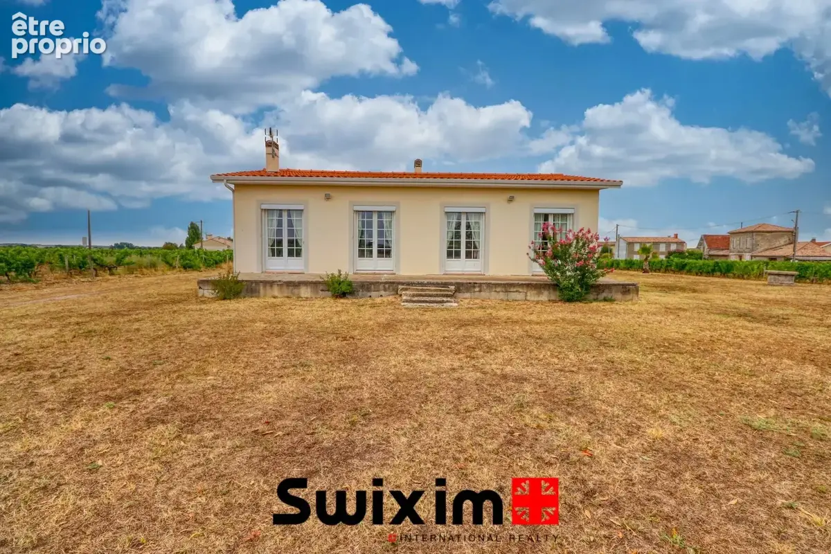 Maison + dépendance - 147m² sur Saint-Estèphe - photo 1