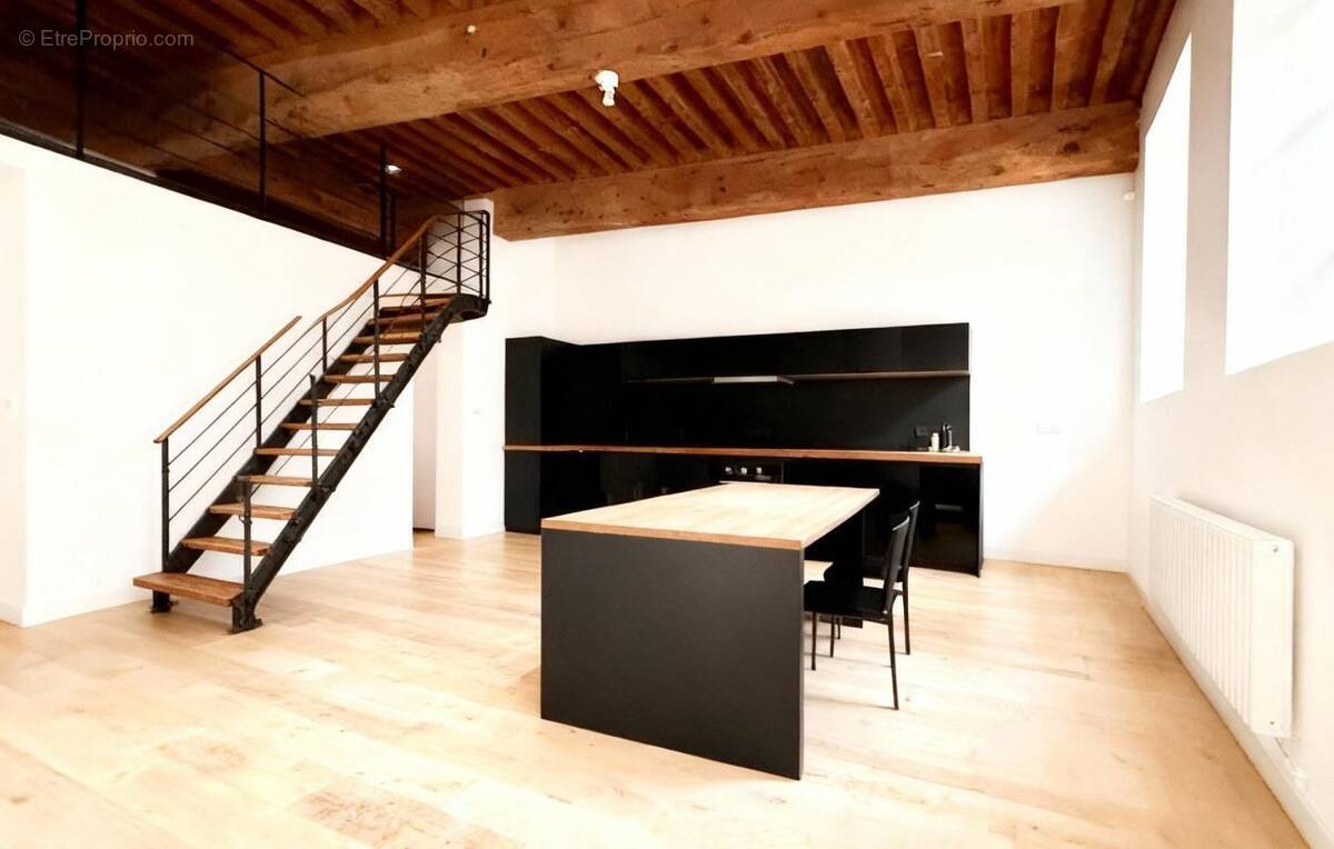 Appartement à LYON-5E